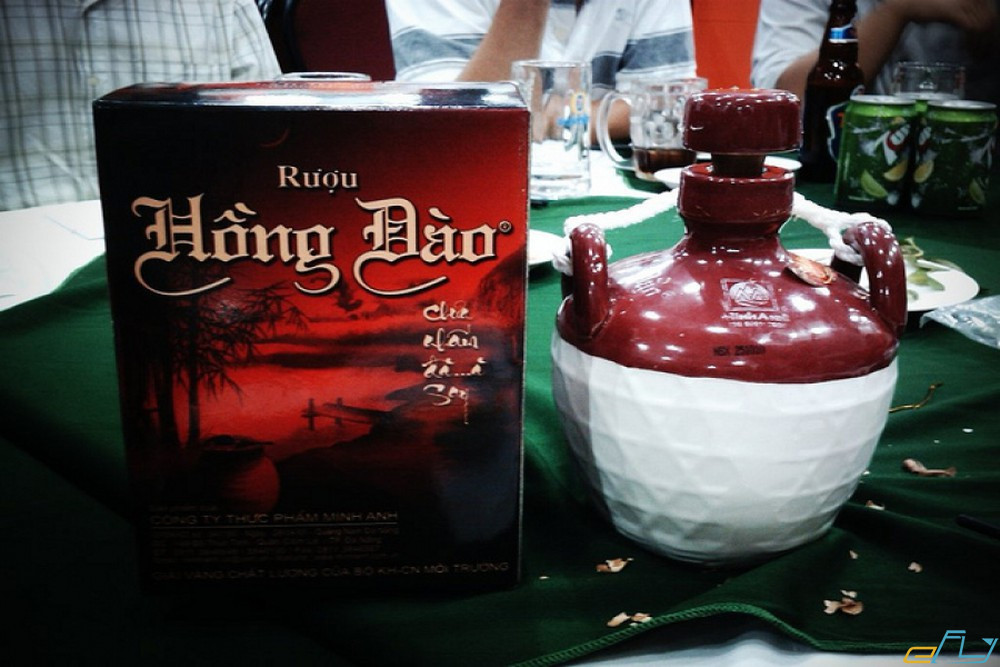7 đặc sản Quảng Nam mua về làm quà: Rươu hồng đào