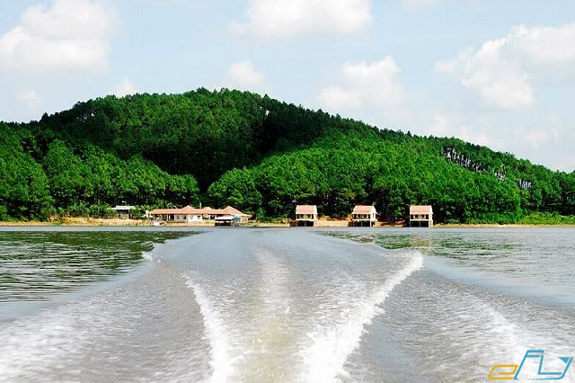 khu du lịch sinh thái nổi tiếng hồ trại tiểu Hà Tĩnh
