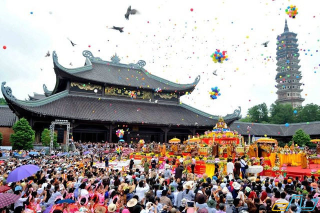 Thăm chùa Bái Đính – điểm du lịch tâm linh lớn nhất Việt Nam